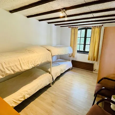 別荘 Magnificent In Sint Joost, Cleaning Included